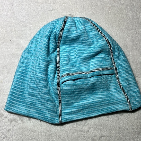 Lululemon Blue Beanie Hat - O/S, Lightweight Stretch Knit - Picture 5 of 9